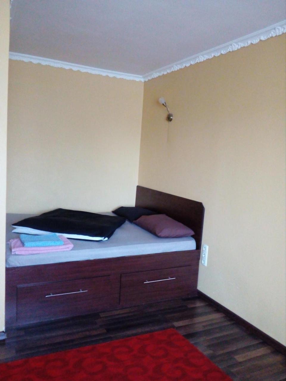 в центрі за драмтеатром. Apartment